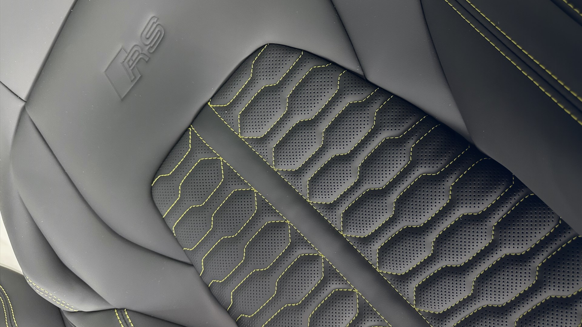 BMW M4 — Steering Wheel & Trim Wrap